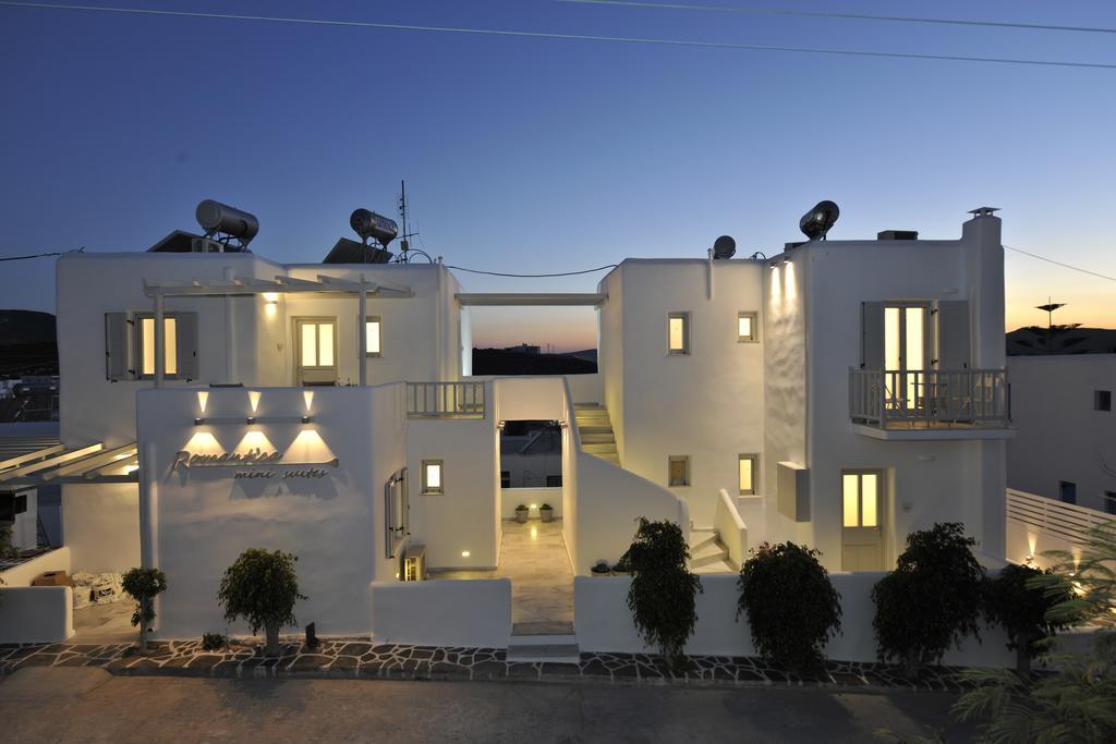 ناوسا Romantica Suites المظهر الخارجي الصورة